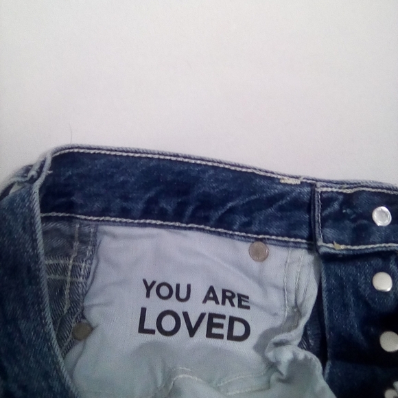 AMO Women's Blue Factory Distressed Raw Hem Jeans Size 24 - Picture 4 of 8